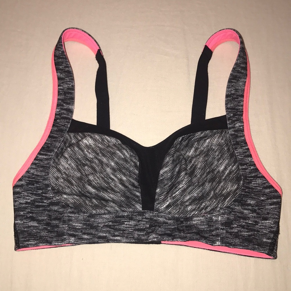 Lululemon TaTa tamer  32C